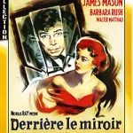 Derrière le miroir